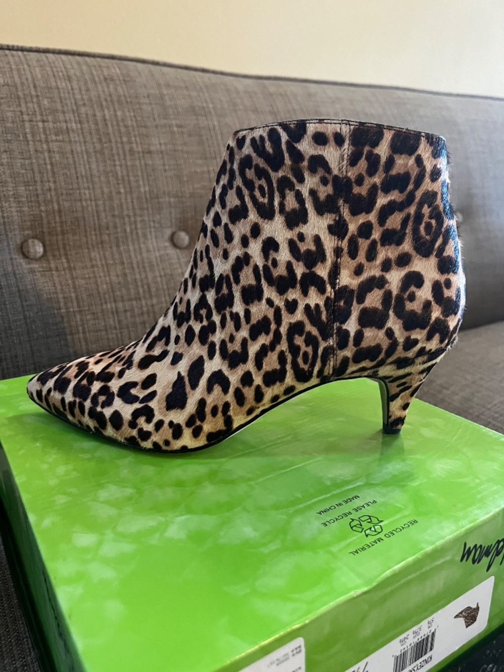 NIB Sam Edelman Size 8 Kinzey Leopard Calf Hair Pointed Toe Kitten Heel Bootie